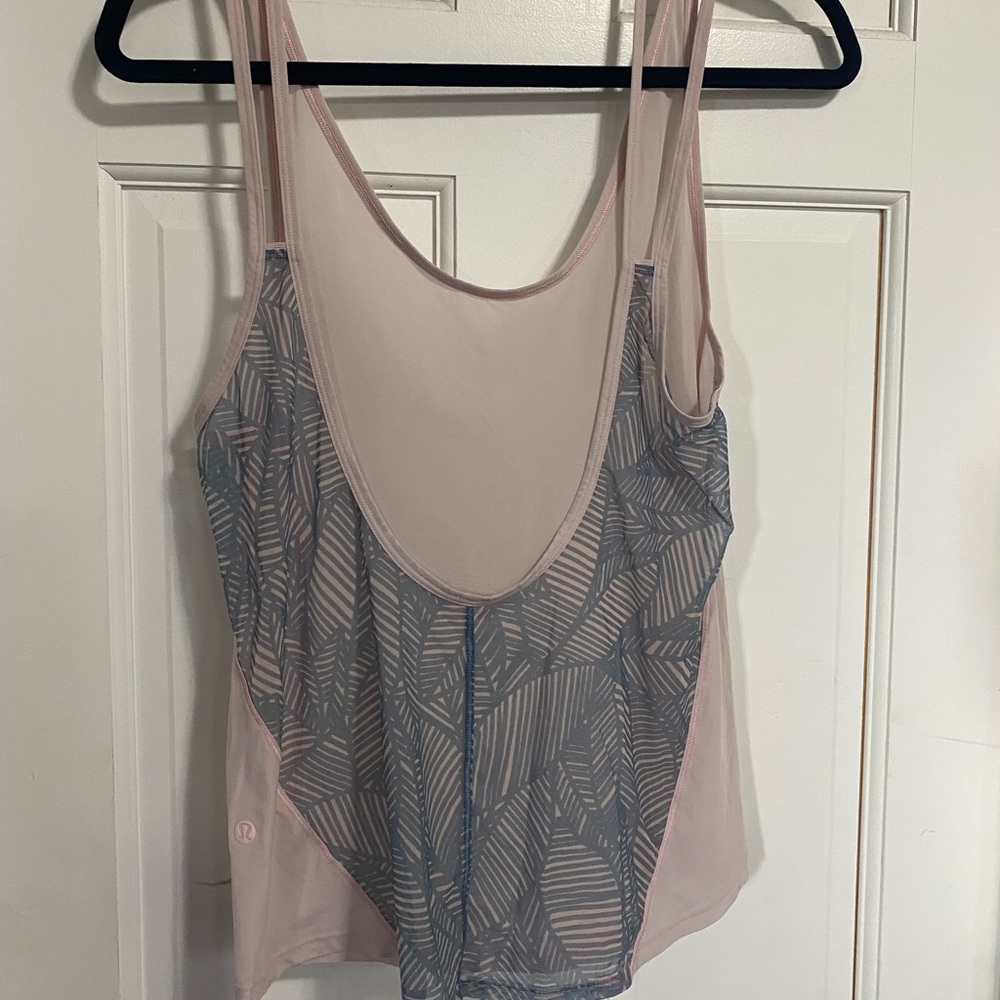 Lululemon tank